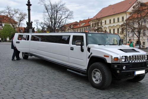 Prague Airport Stretch Hummer 13 021